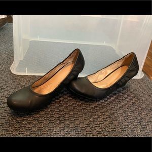 Naturalizer wedges 9.5. Excellent condition.